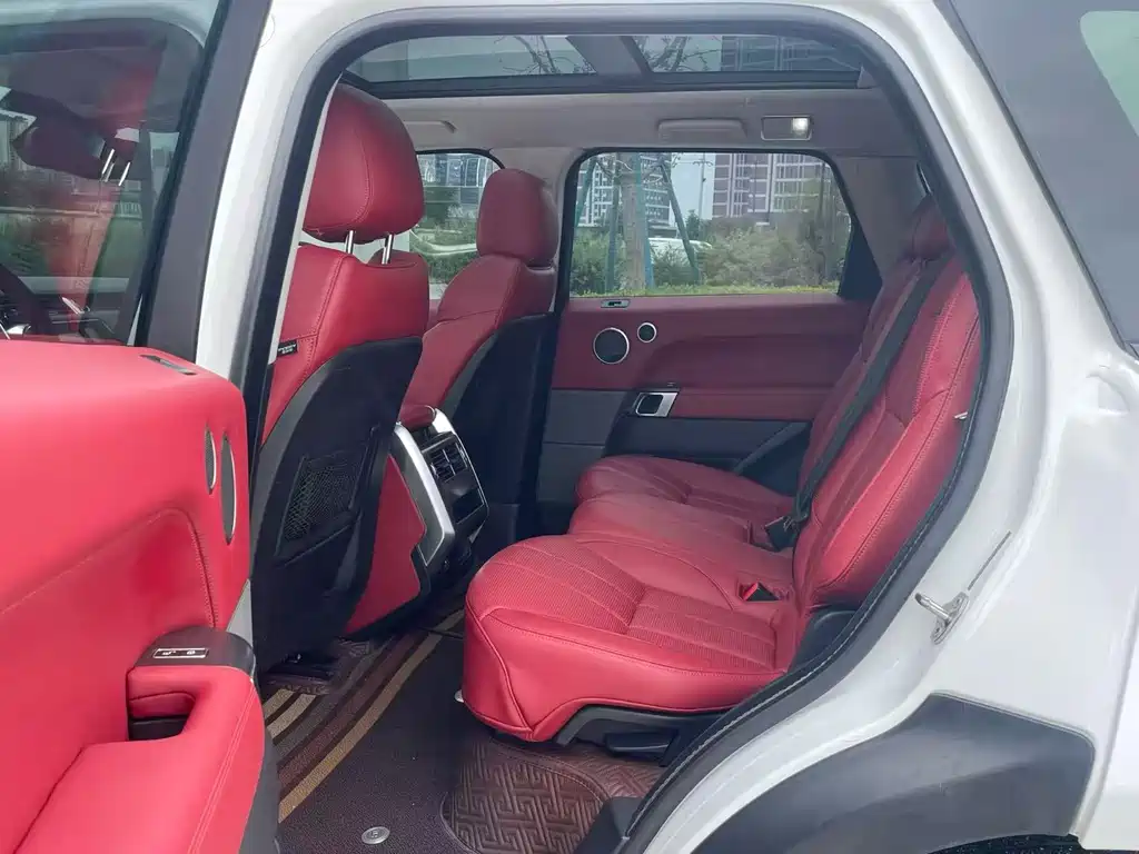Land Rover Sport — миниатюра 6