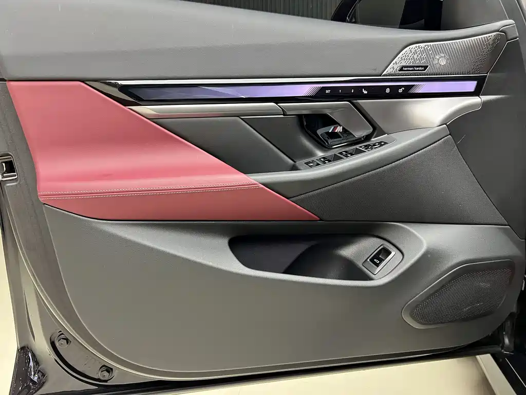 BMW i5 2025 eDrive 40L M Sport