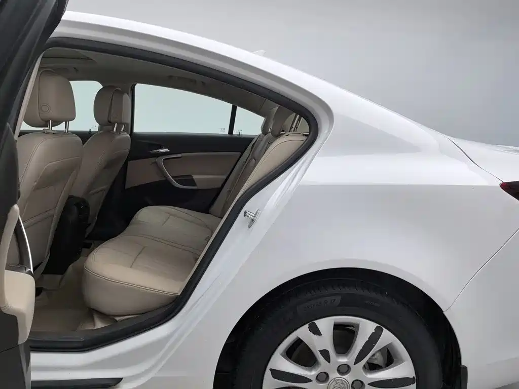 Buick Regal — миниатюра 15