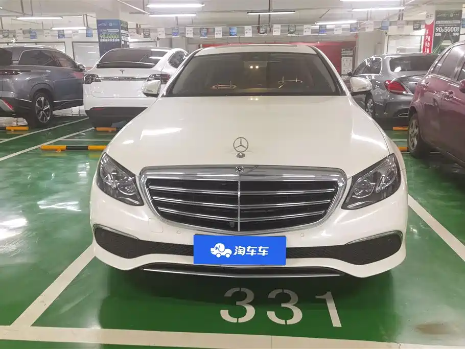 MERCEDES-BENZ E CLASS