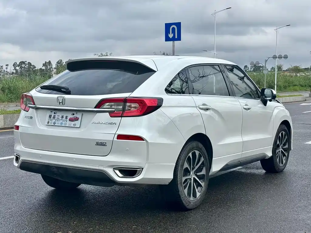 Honda Avancier — миниатюра 9
