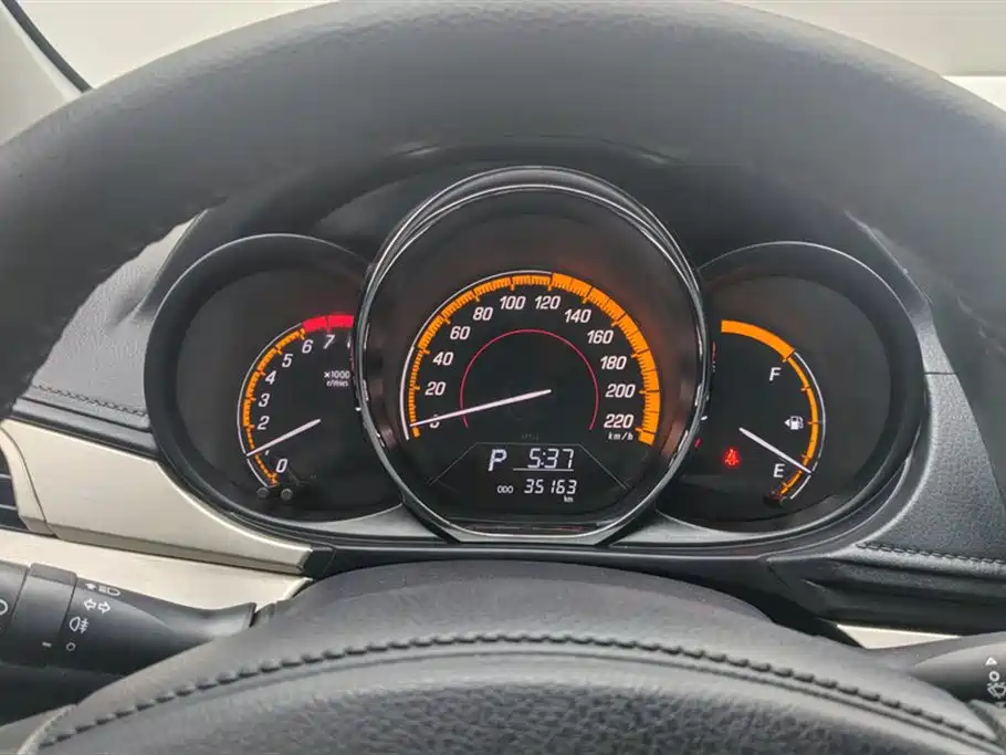 TOYOTA YARIS L ZHIXUAN