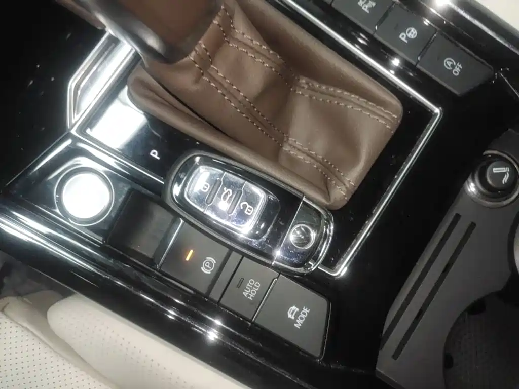 Volkswagen Phideon — миниатюра 9