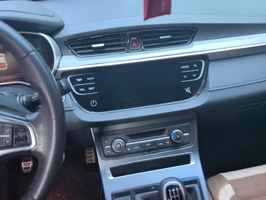 Geely Vision S1 — миниатюра 13