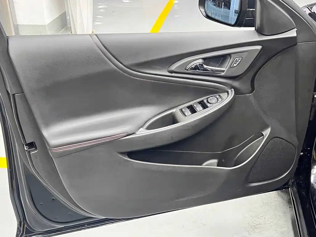 Chevrolet Malibu XL — миниатюра 16