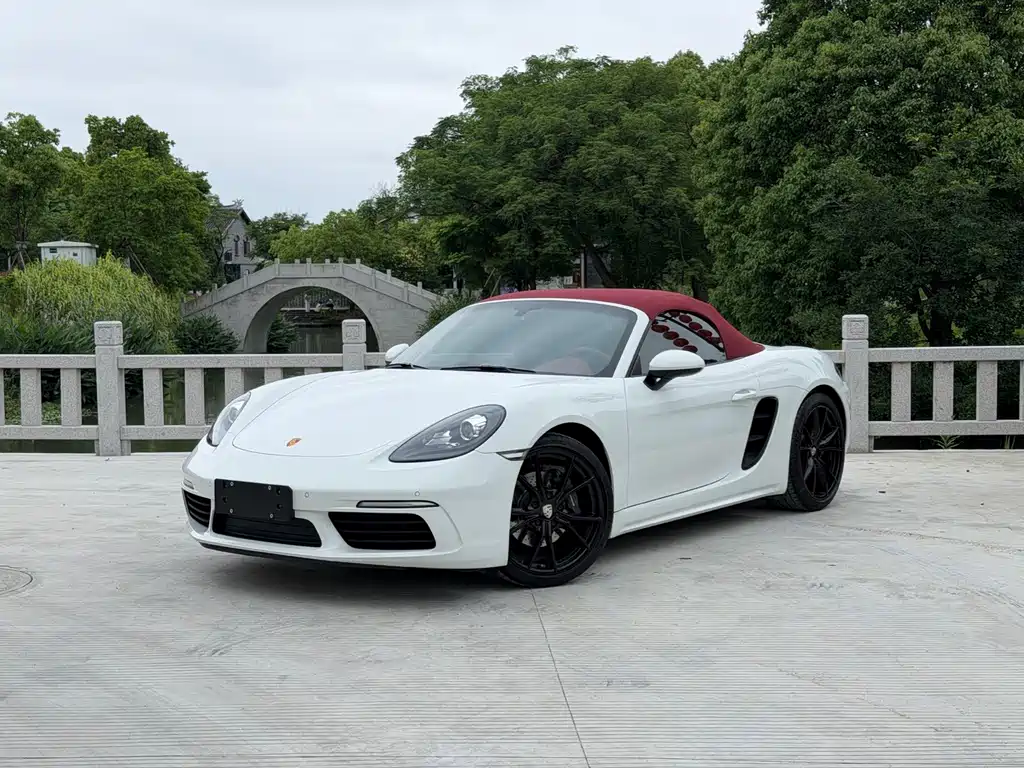Купить Porsche 718