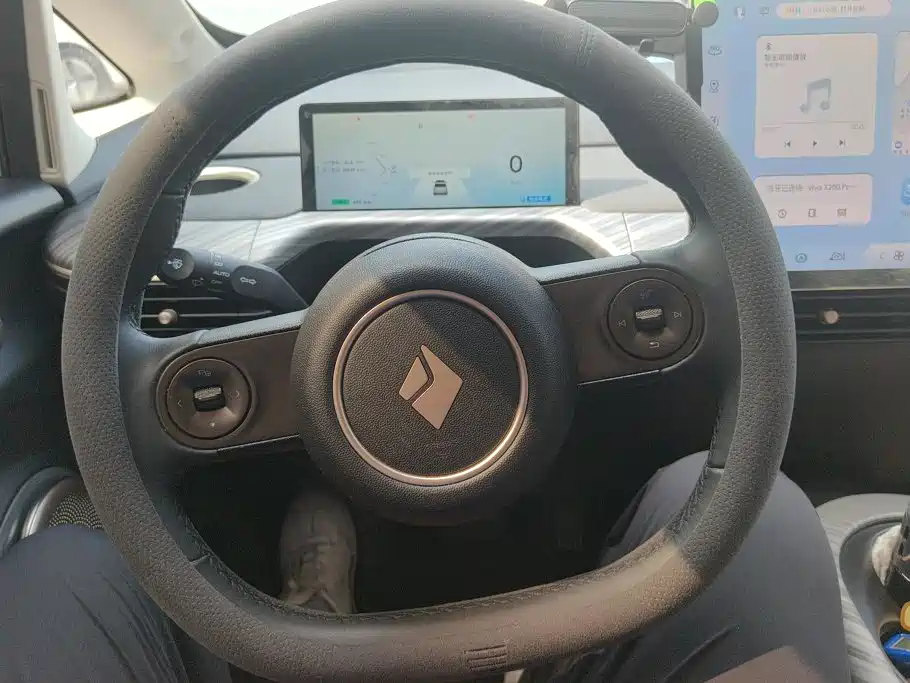 Baojun Yunduo — миниатюра 15