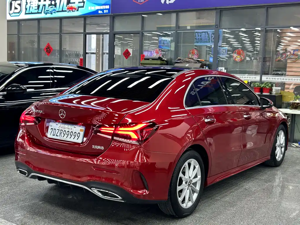 MERCEDES-BENZ A CLASS