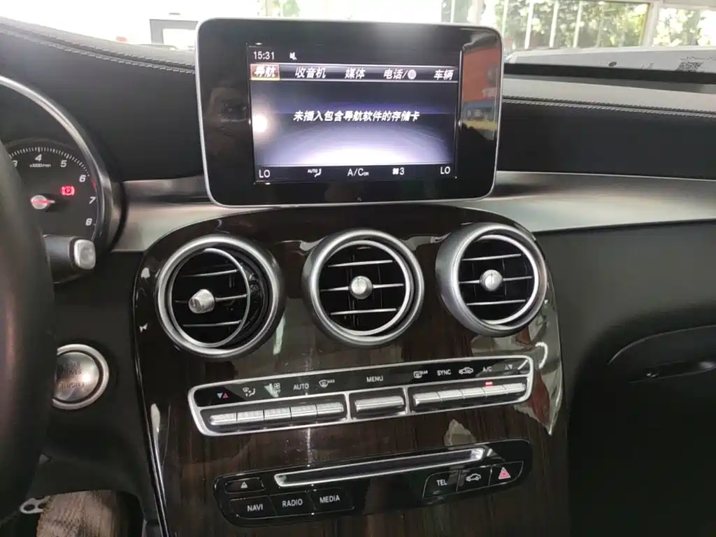 Mercedes-Benz GLC — миниатюра 13