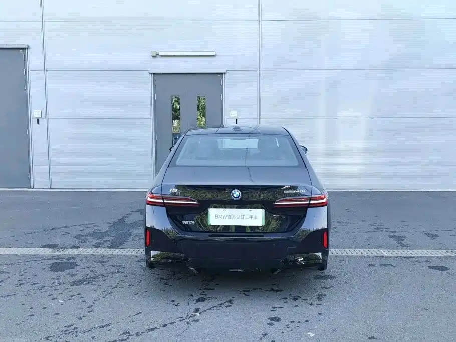 BMW i5 — миниатюра 5