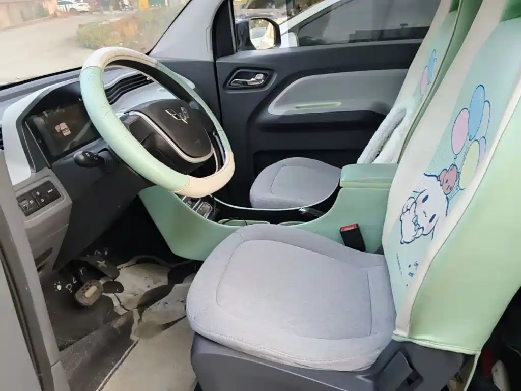 Wuling MINIEV — миниатюра 15