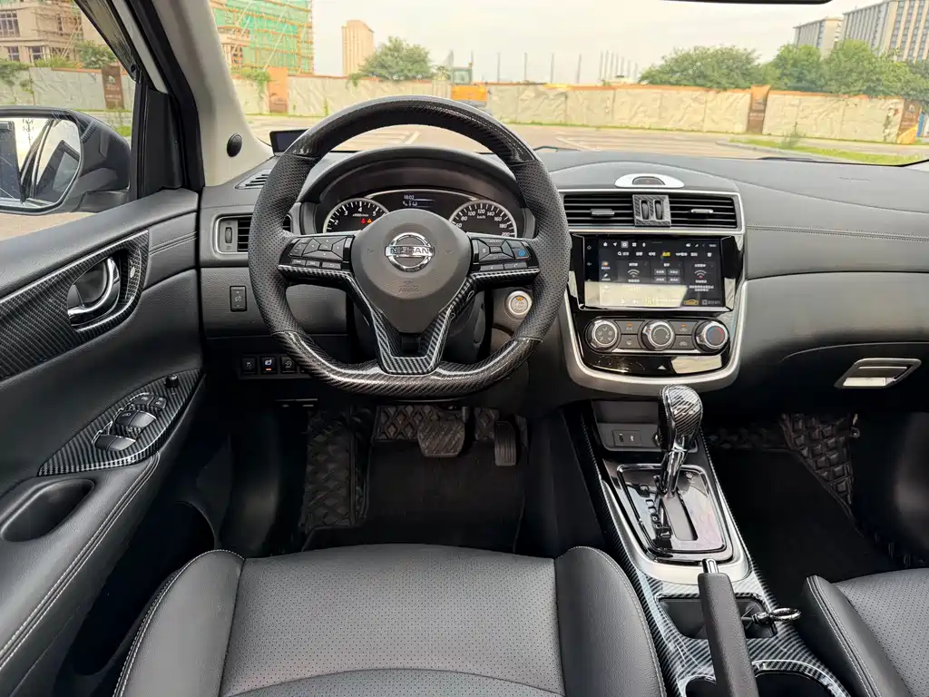 Nissan Tiida 2024 1.6L CVT