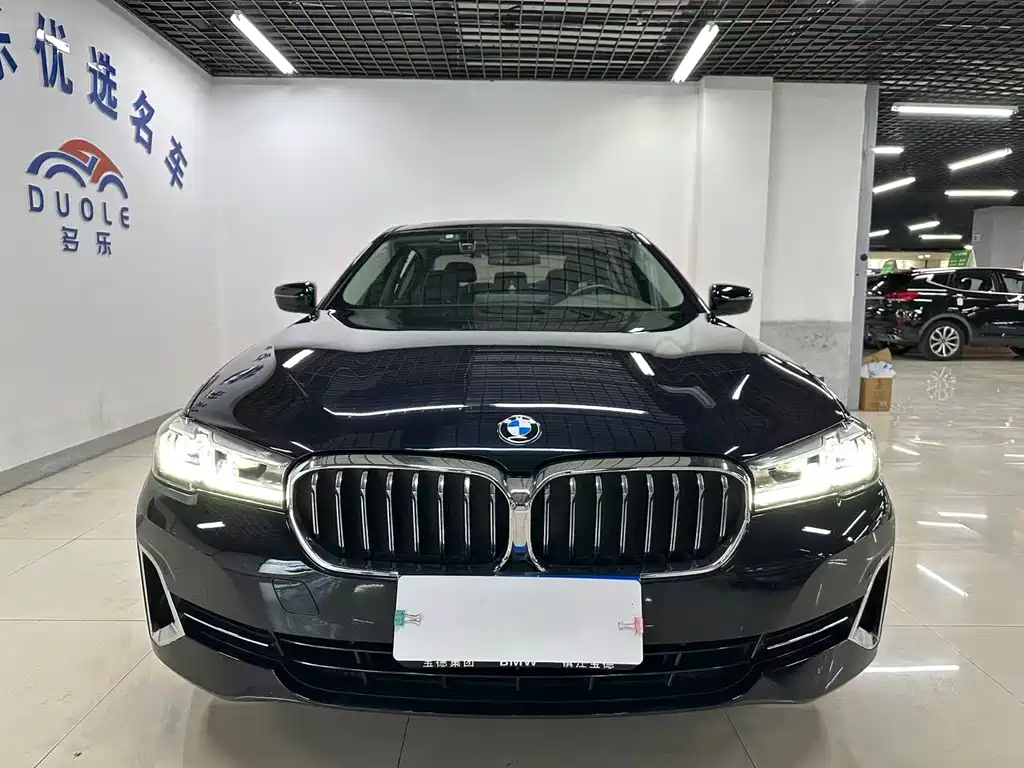 BMW 5 SERIES