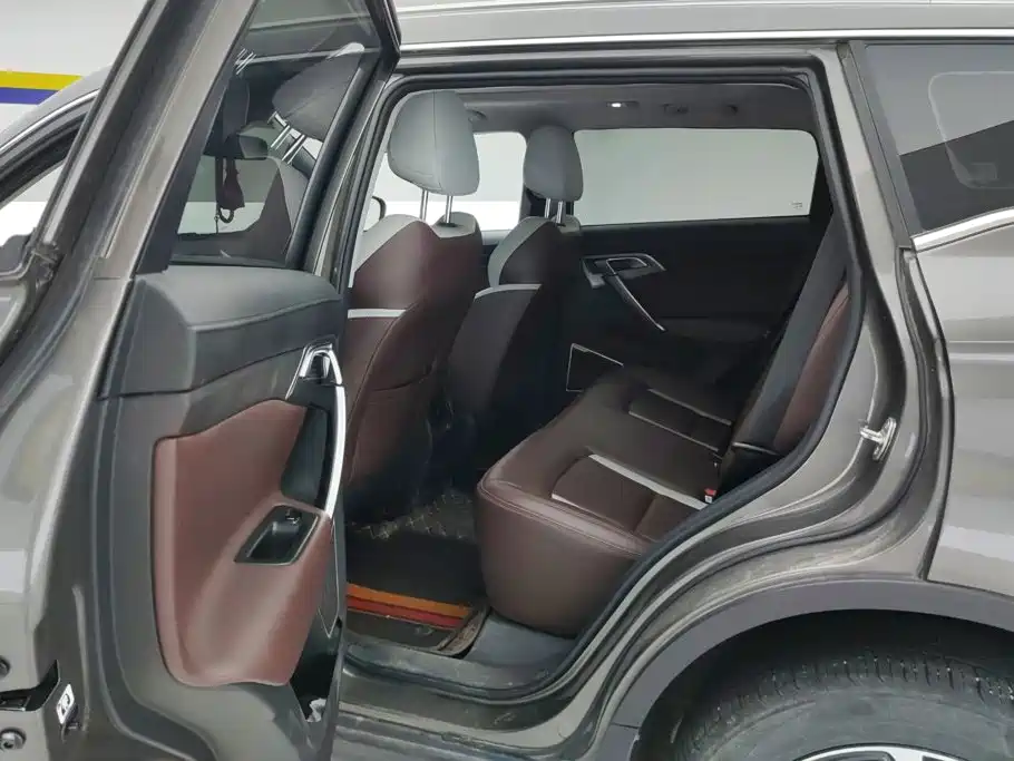 Geely Boyue — миниатюра 11