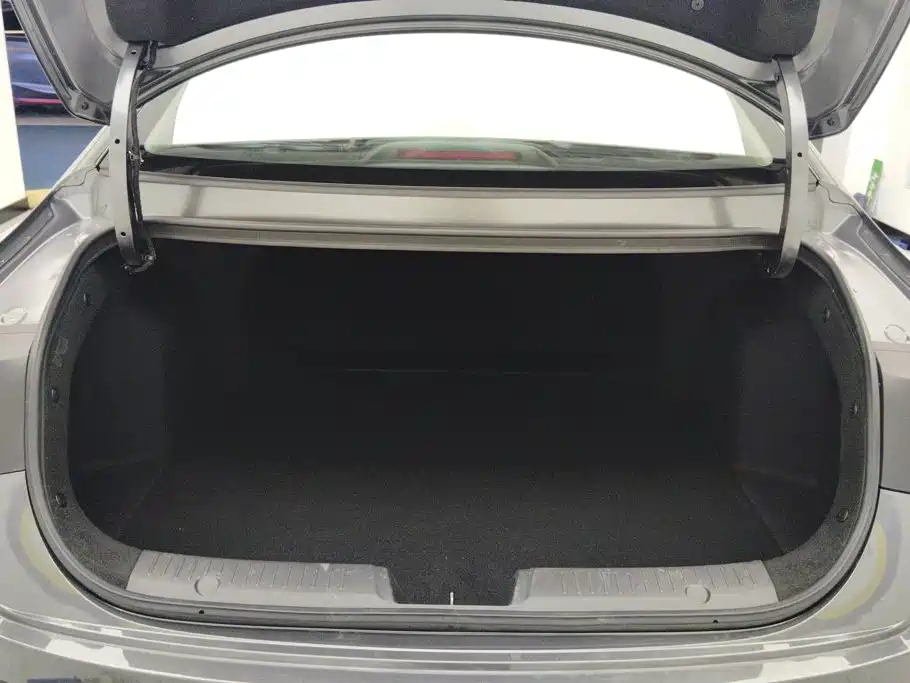 Changan Eado — миниатюра 4