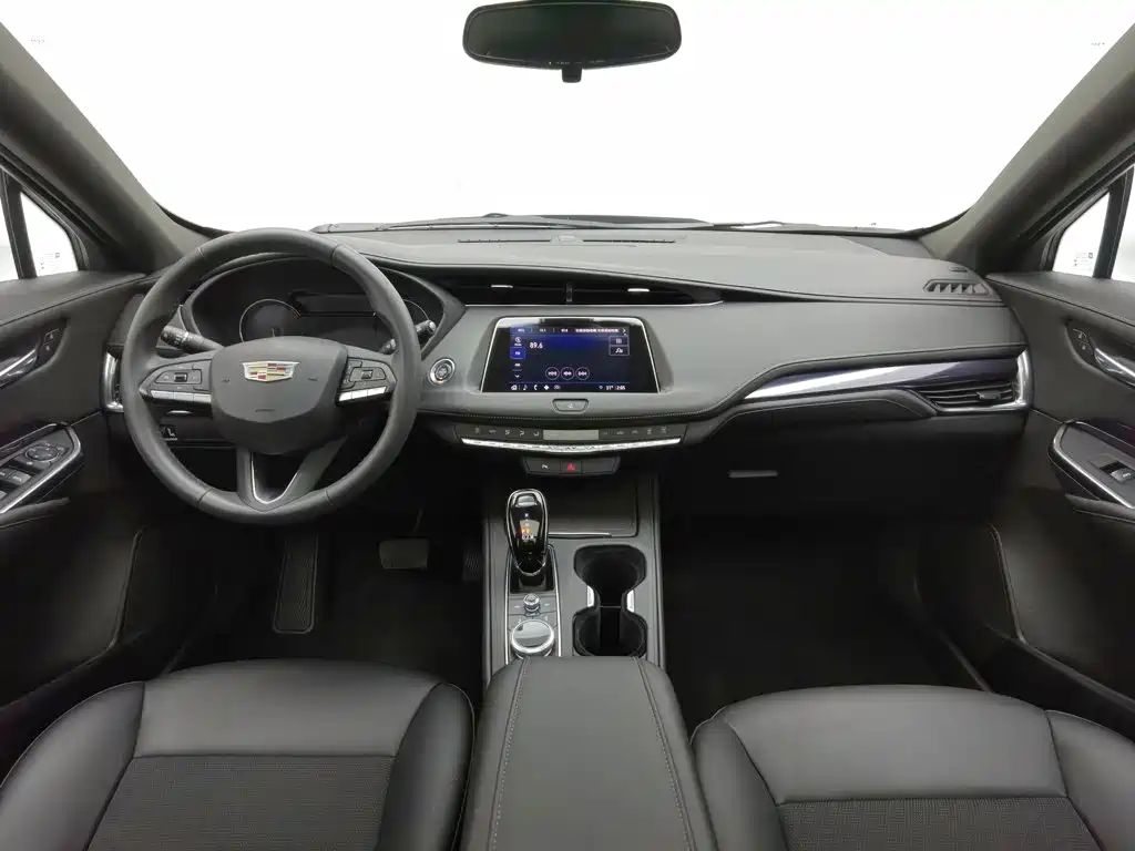 Cadillac XT4 2022 28T