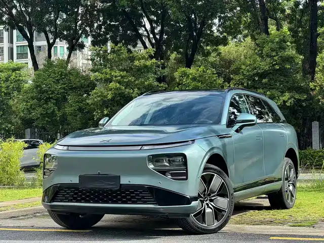 2023 Xpeng G9