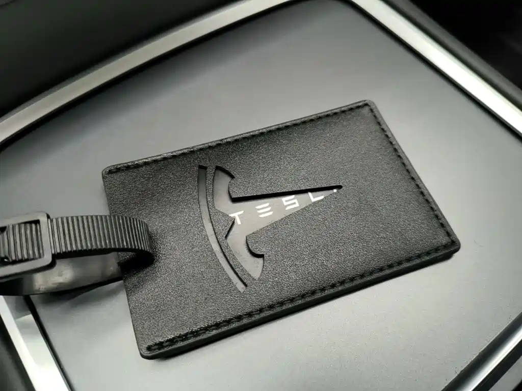 Tesla Model 3 — миниатюра 9