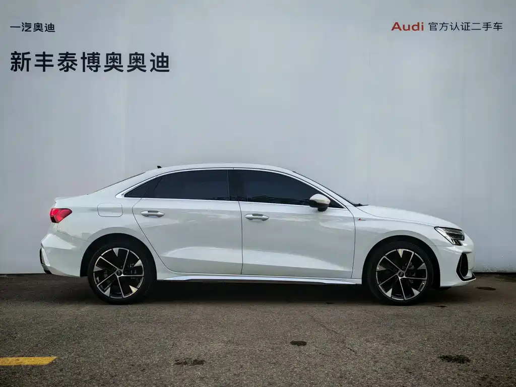 Audi A3 — миниатюра 4
