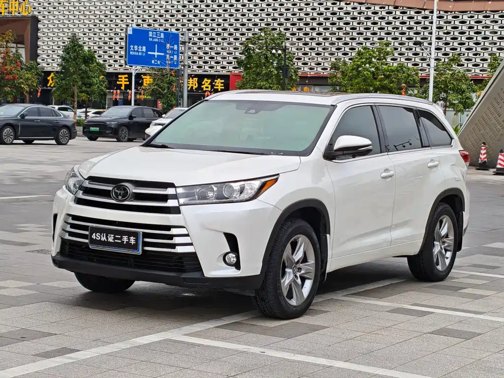 Toyota Highlander 2020