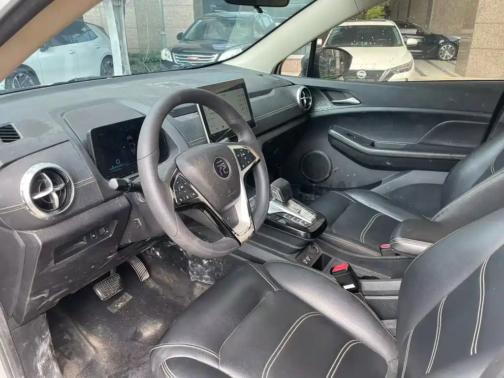 BYD Yuan EV — миниатюра 4