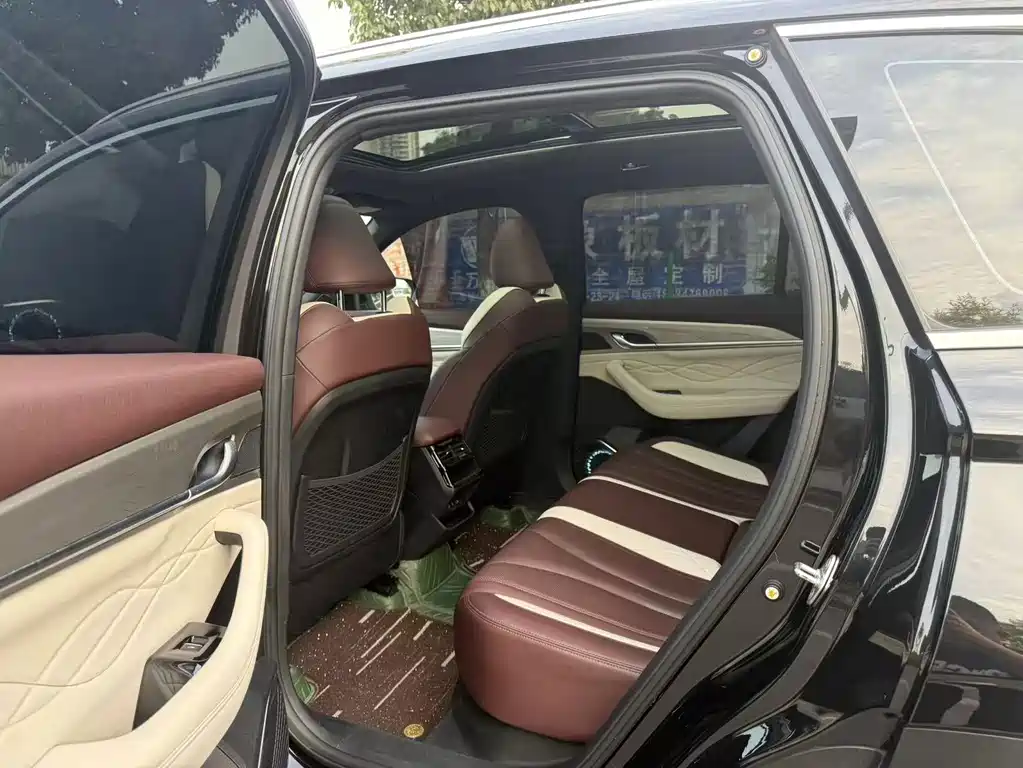 Geely Xingyue L — миниатюра 7