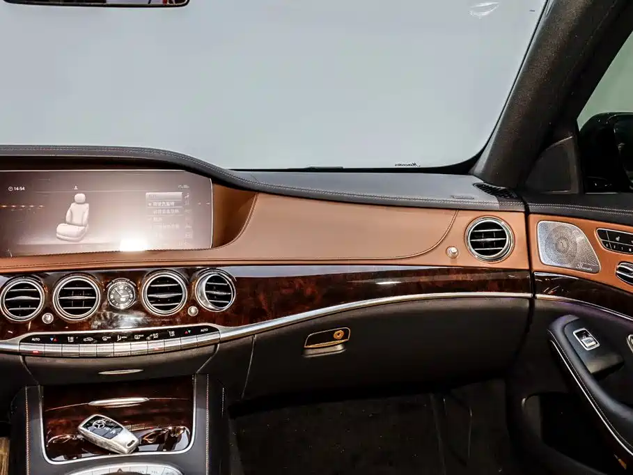 Mercedes-Benz S-Class — миниатюра 27