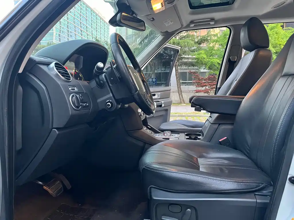 Land Rover Discovery 2015 3.0 SDV6 HSE