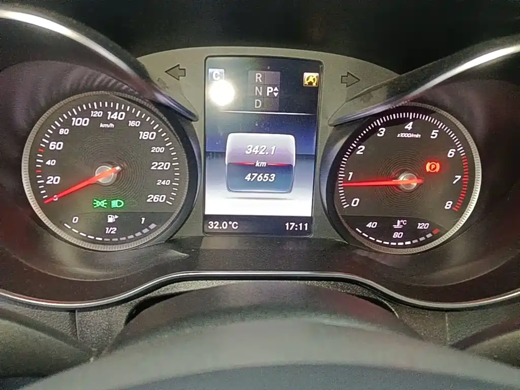 Mercedes-Benz C-Class — миниатюра 12