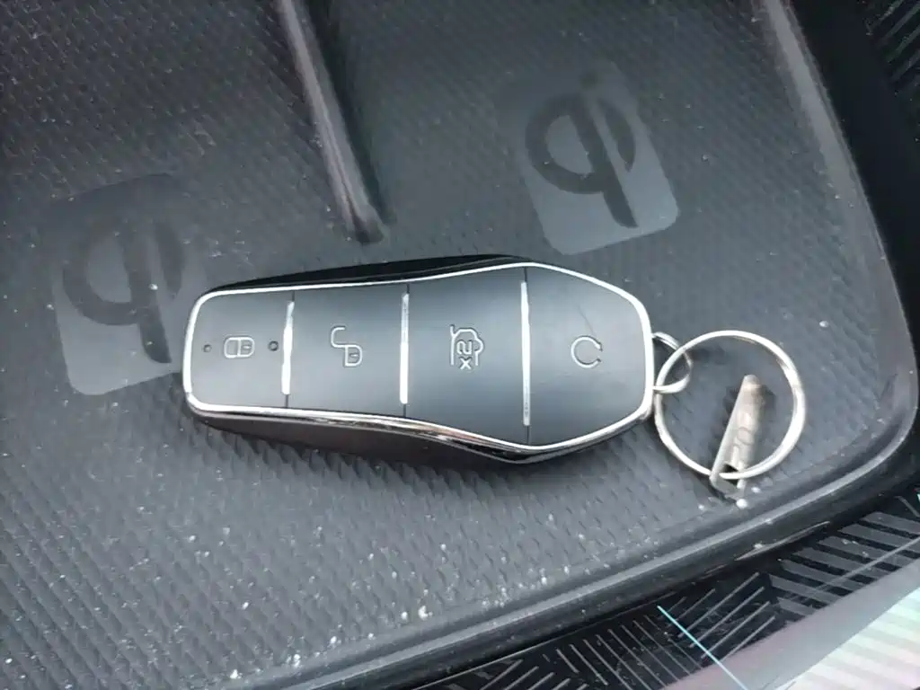 BYD Seal — миниатюра 9
