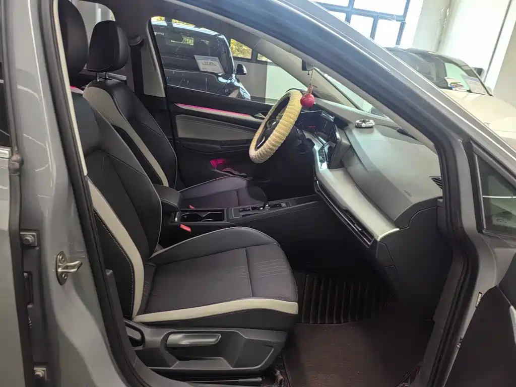 Volkswagen Golf — миниатюра 11