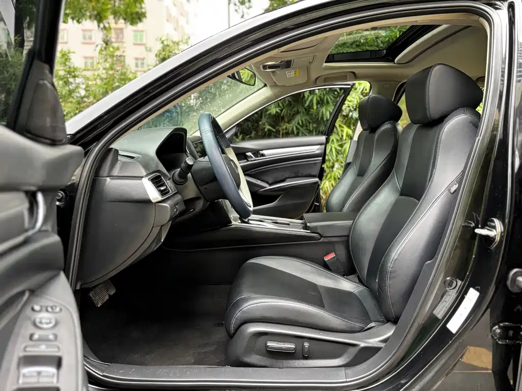 Honda Accord 2018 260TURBO Elite V