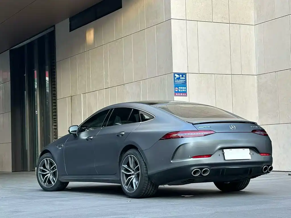 MERCEDES-BENZ AMG GT