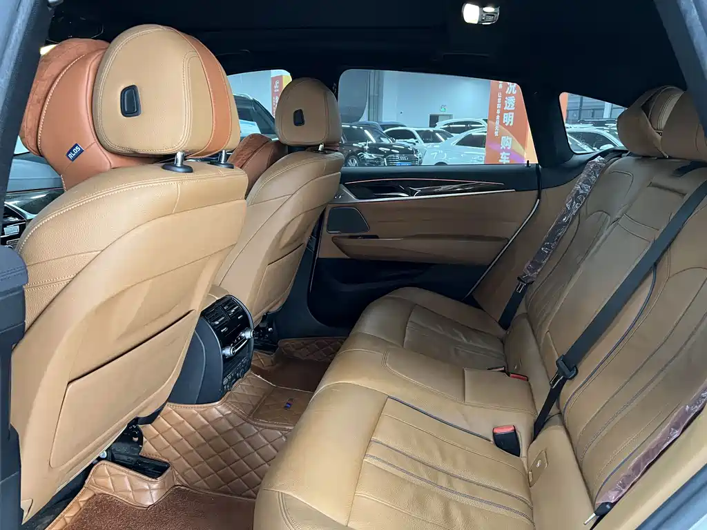 BMW 6 SERIES GT