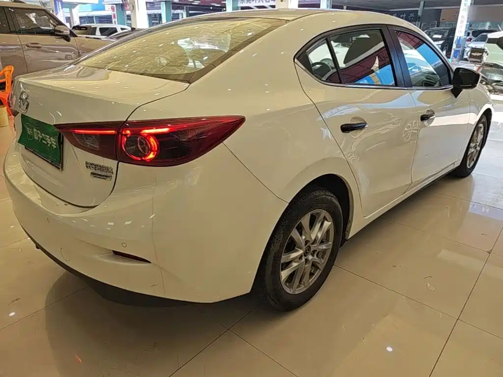 Mazda 3 Axela — миниатюра 7