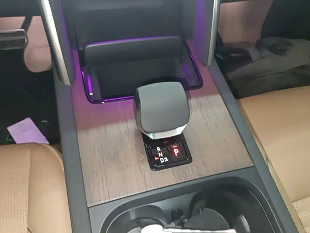 Land Rover Discovery Sport — миниатюра 14