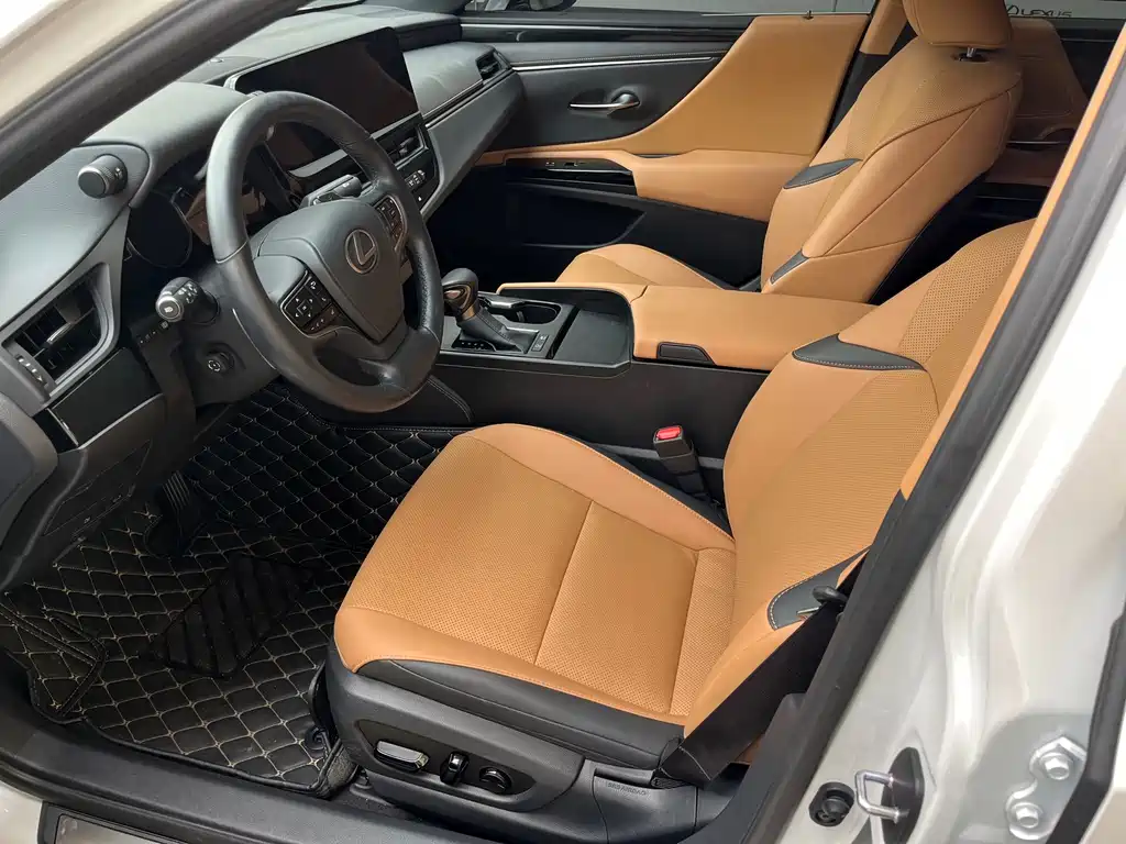 Lexus ES — миниатюра 8