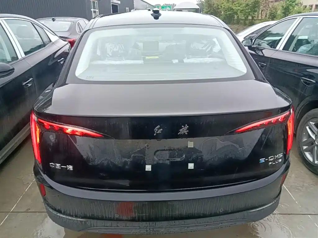 Hongqi E-QM5 2025 610km PLUS