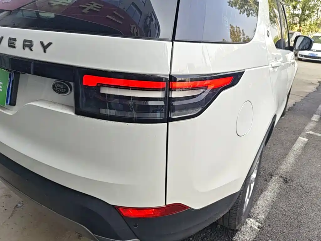 Land Rover Discovery — миниатюра 8