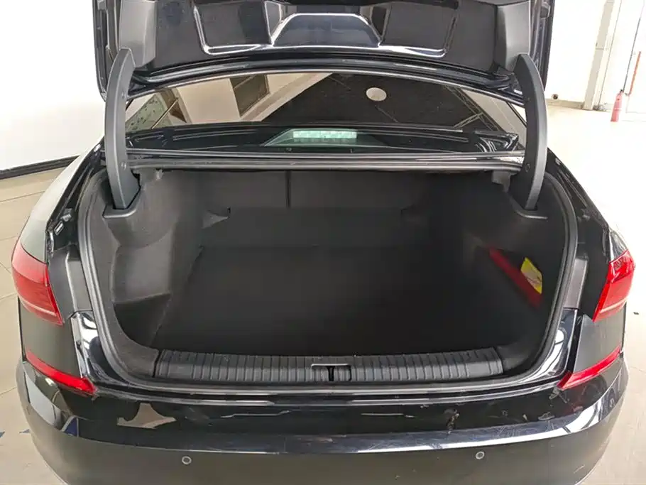 Volkswagen Passat 2024 330TSI Elite