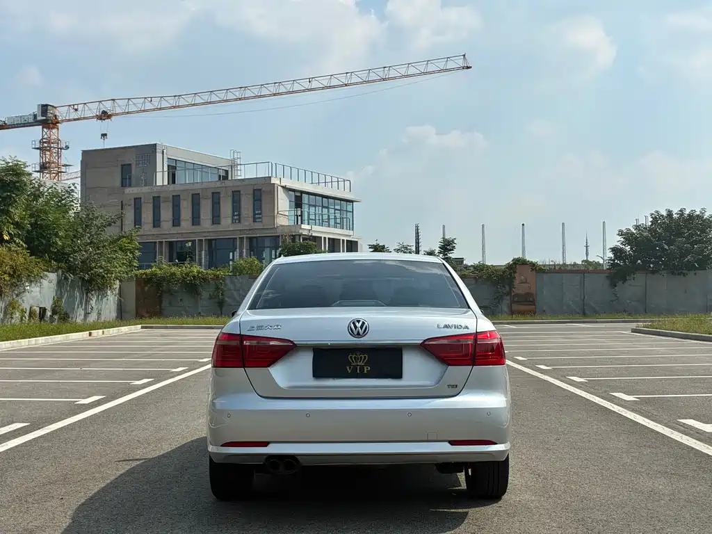 Volkswagen Lavida — миниатюра 6