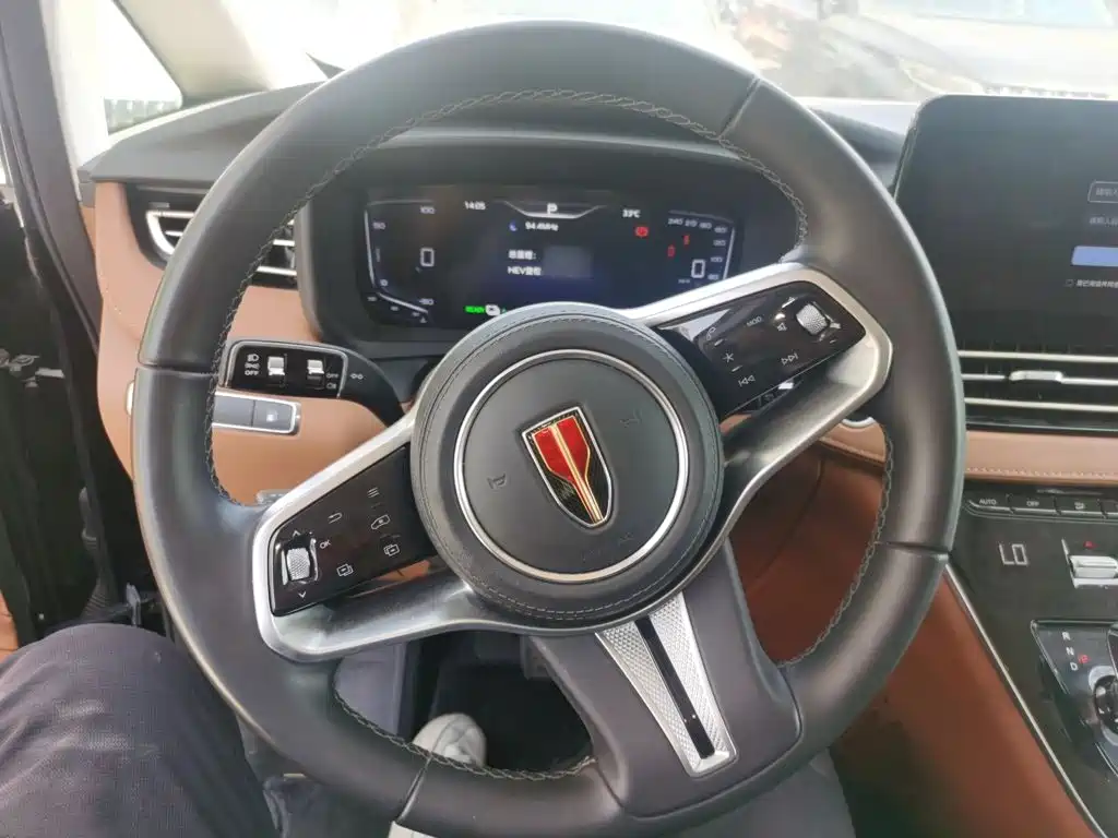 Hongqi Hongqi HQ9 PHEV — миниатюра 7