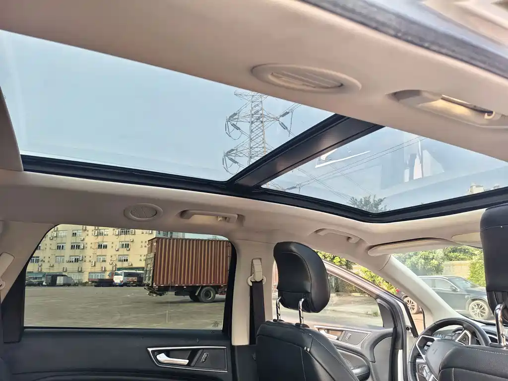 Ford Edge — миниатюра 21