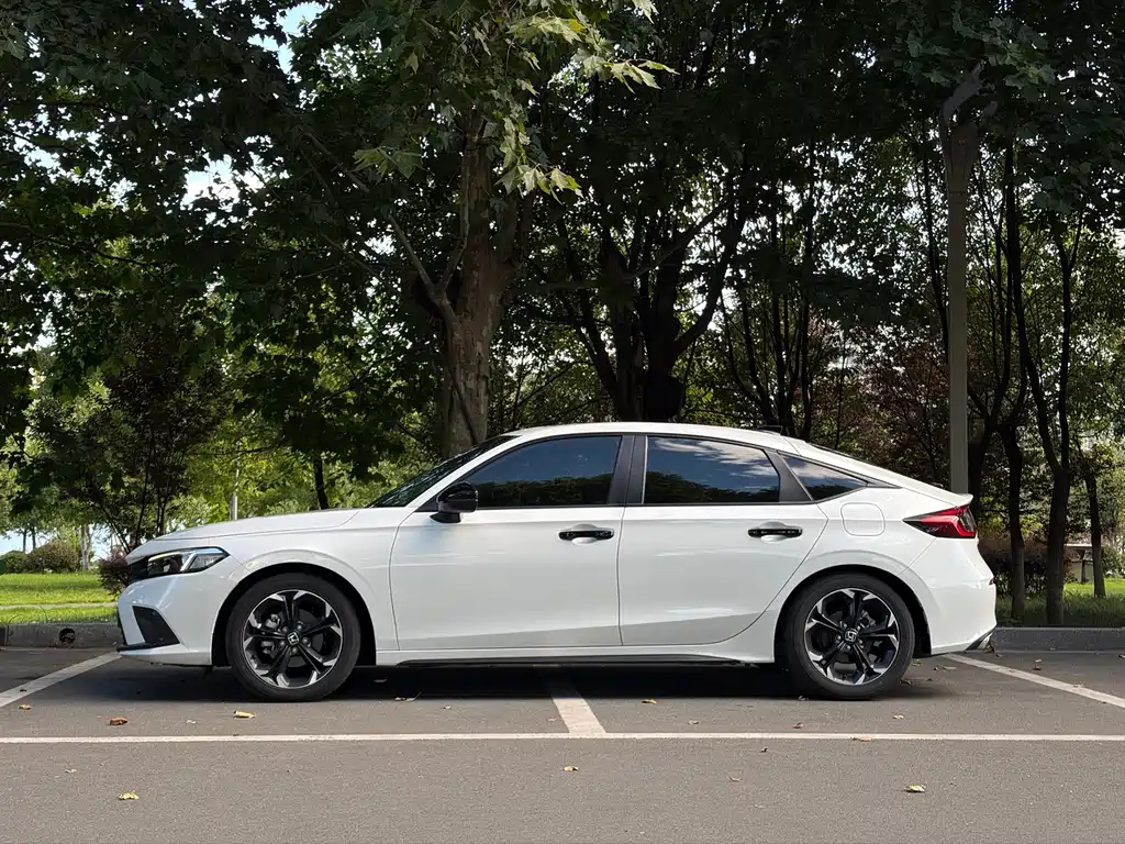 Honda Civic — миниатюра 11
