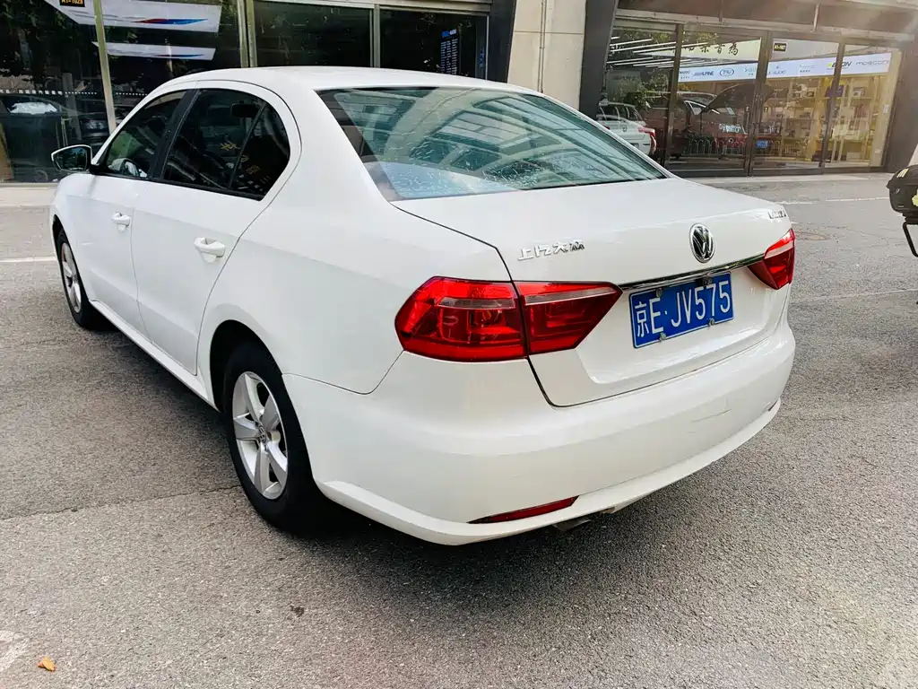 Volkswagen Lavida — миниатюра 3