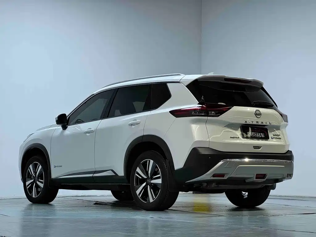 Nissan X-Trail — миниатюра 20