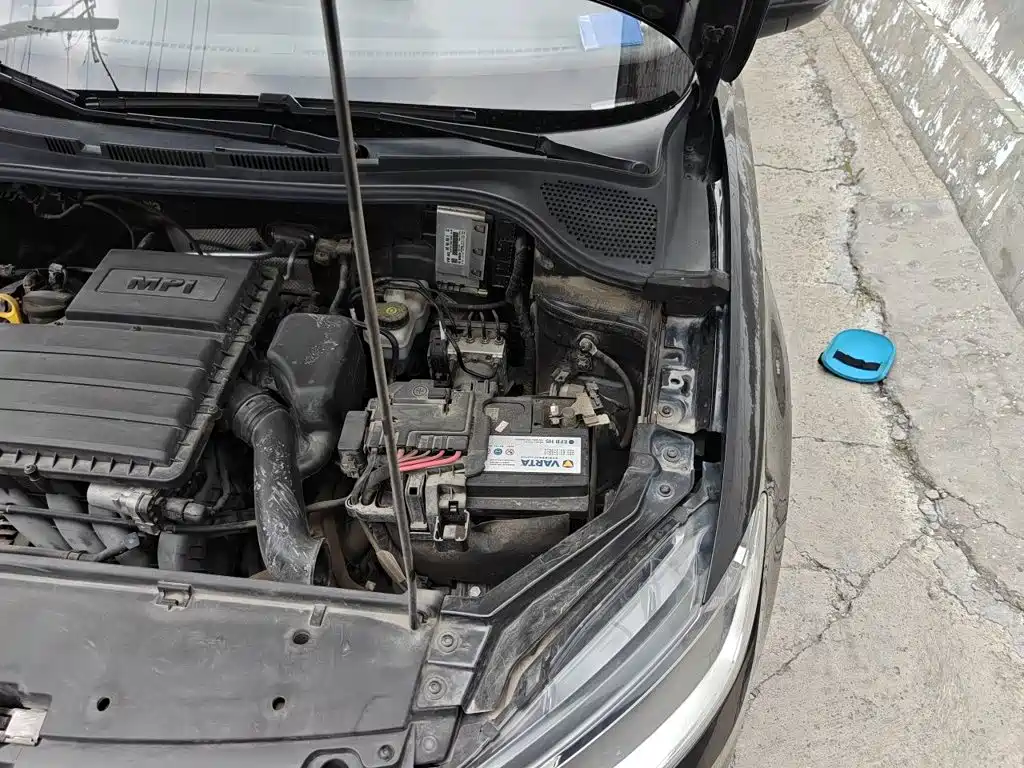 Volkswagen Santana — миниатюра 23