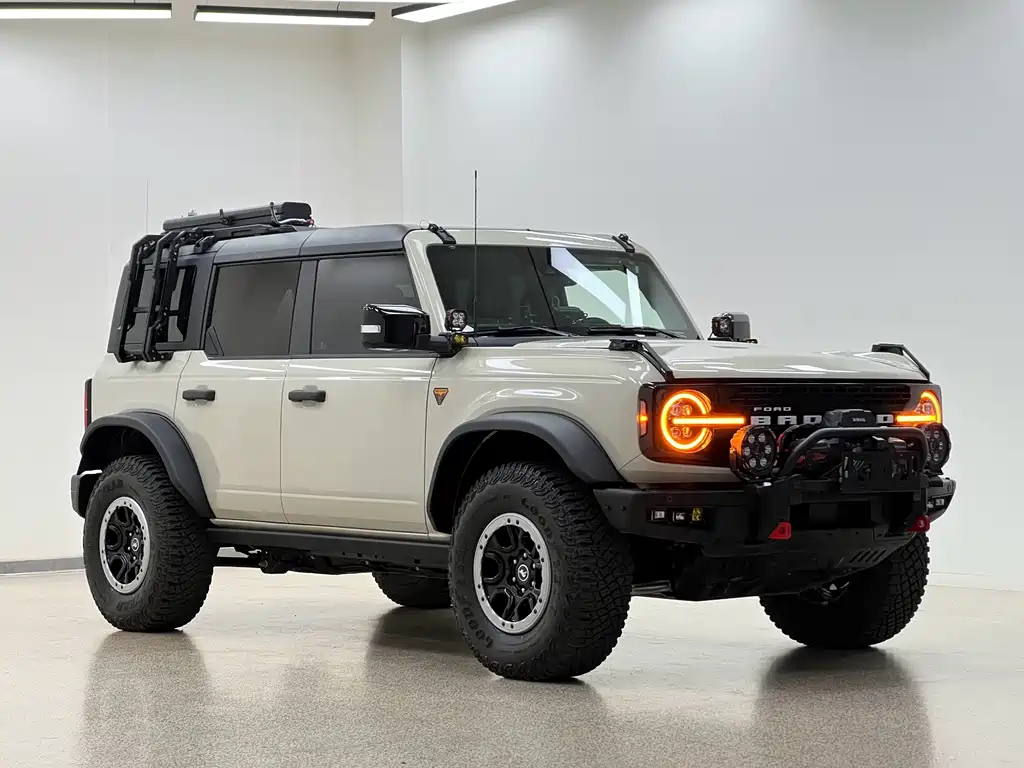 Ford Bronco — миниатюра 3