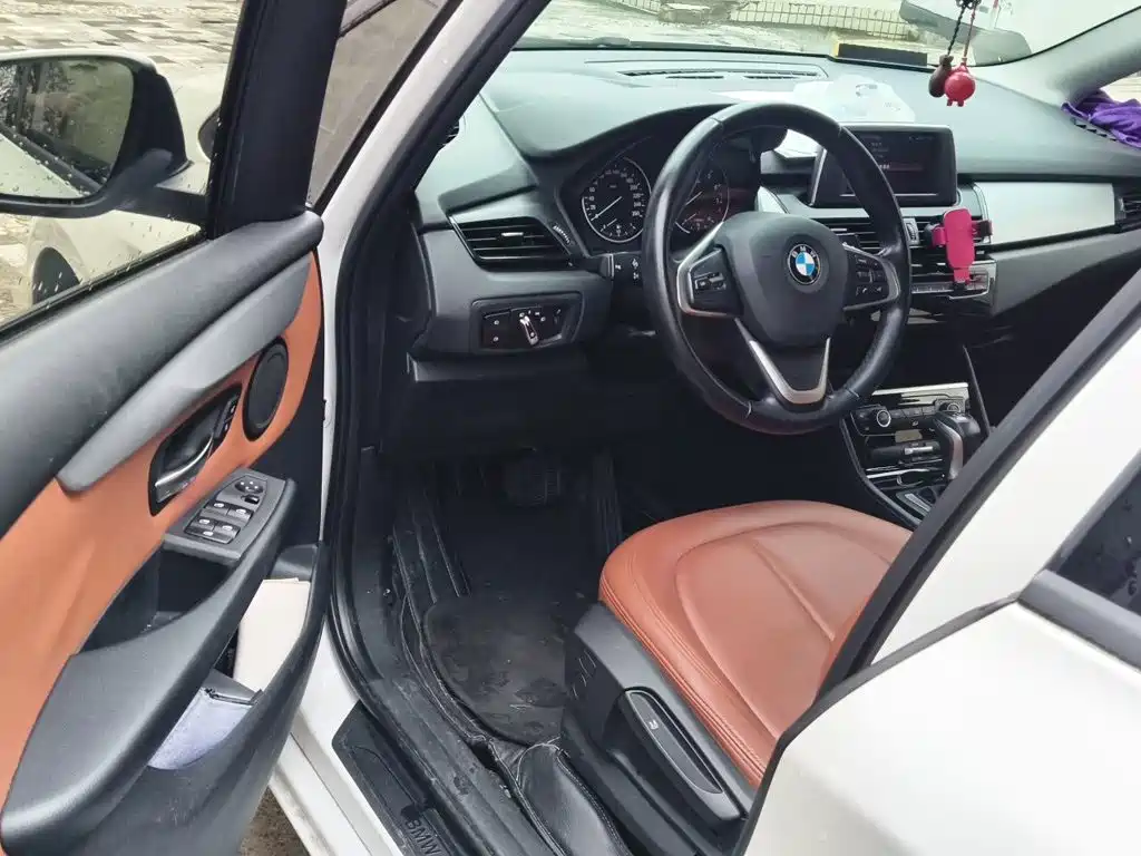 BMW 2 Series Active Tourer — миниатюра 17