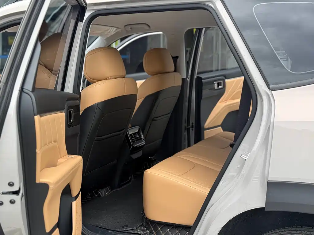 Wuling 560 2026 1.5T CVT Elite